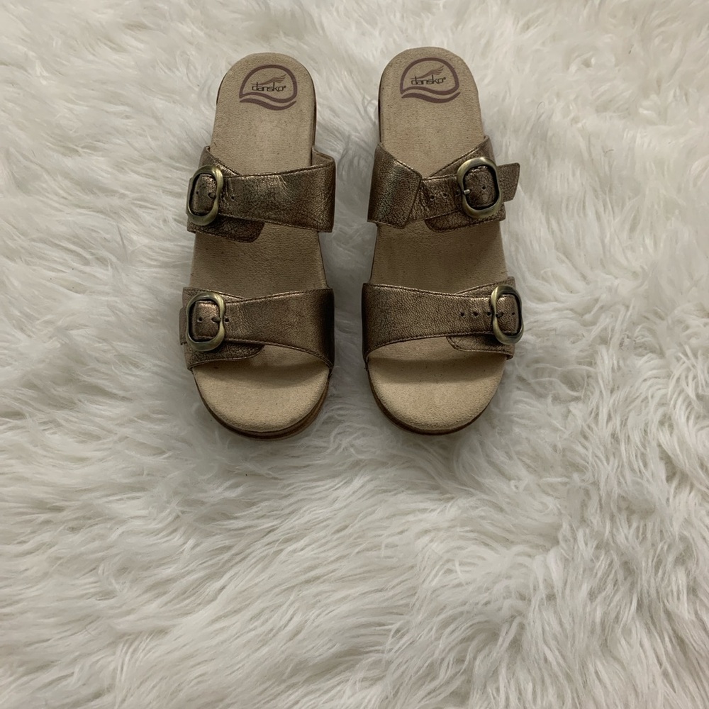 Dansko’s Gold Sandals Size 40